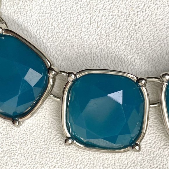 Lia Sophia Necklace Infinitme Large Aqua Crystals w/ Lia Clasp NWOT 16501 - Picture 2 of 5